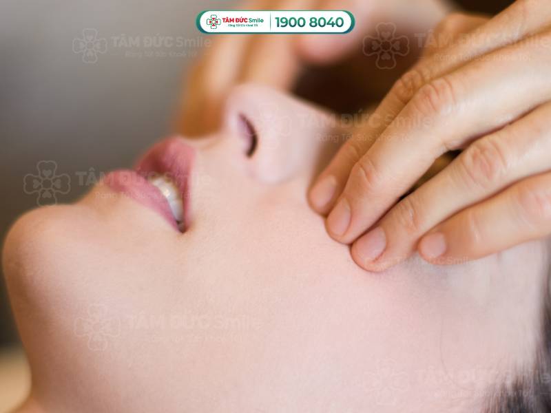 rãnh cười là gì